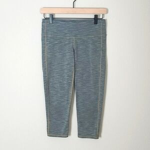 Athleta Cropped Capri Leggings